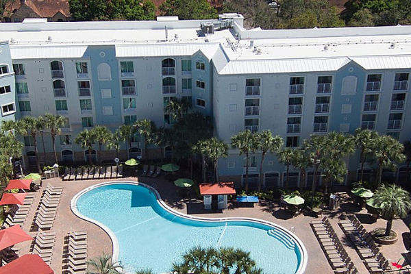 Holiday Inn Resort Orlando Lake Buena Vista - 4 Days & 3 Nights Vacation – Holiday Inn Resort Orlando Lake Buena Vista + $100 Visa Gift Card