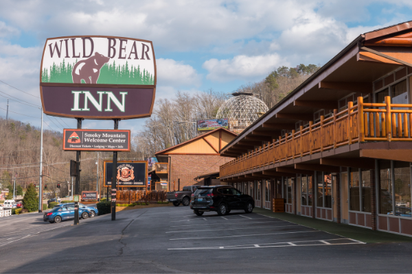 Wild Bear Inn - 3 Nights Only $99 – Best Deal Pigeon Forge Vacation Package – Includes Water Park Tickets