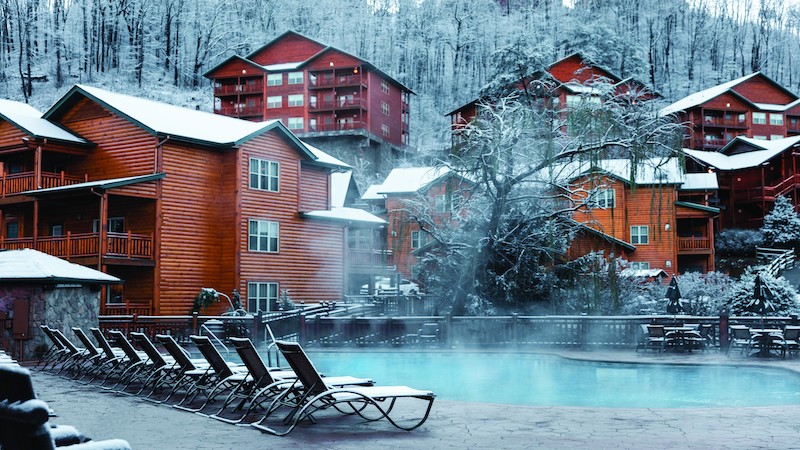 westgate smoky mountain resort & water park in the snow