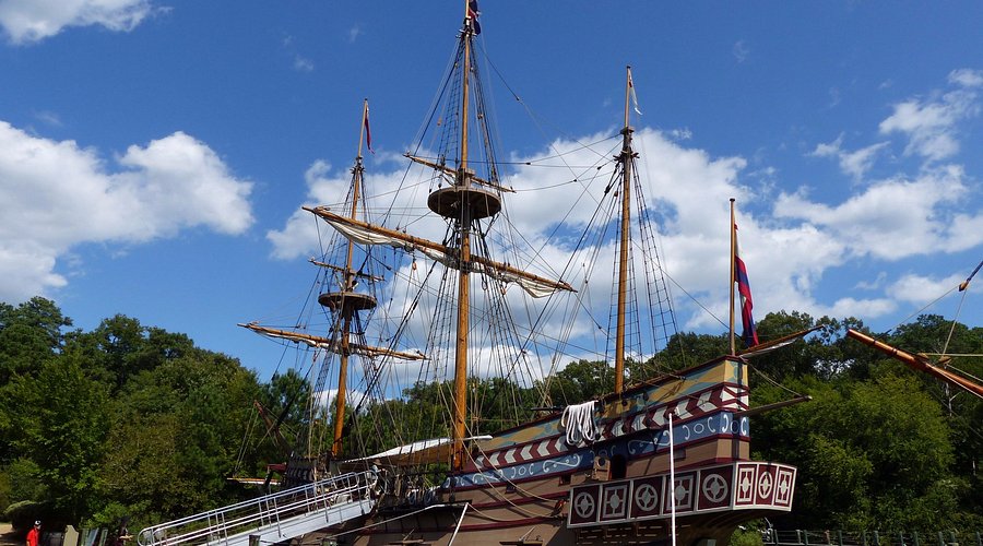 replica of jamestown settlement